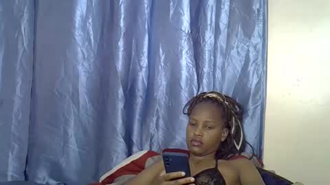 Alicia online show from November 2025 08:02:01 AM