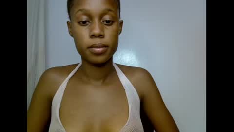 Snapshot of slim_candy12 chatting on June 2026 07:44:02 PM Lily online show from June 2026 07:44:02 PM