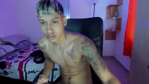 slim_master12 online show from February 2025 09:32:01 PM