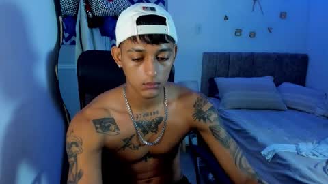 slim_master12 online show from September 2025 10:37:02 AM