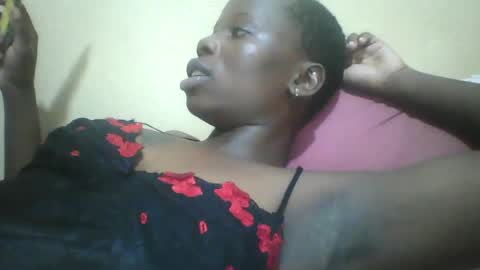 Snapshot of slim_petite_ebony chatting on February 2025 02:06:02 AM slim_petite_ebony online show from February 2025 02:06:02 AM