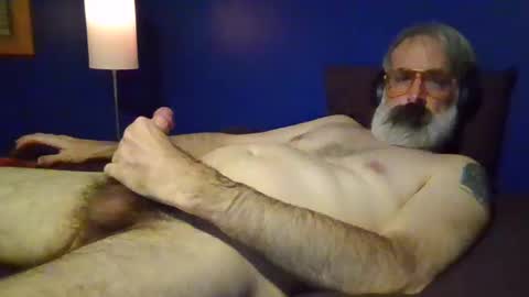 Snapshot of slimglimmer chatting on December 2024 05:47:01 AM Slimglimmer online show from December 2024 05:47:01 AM