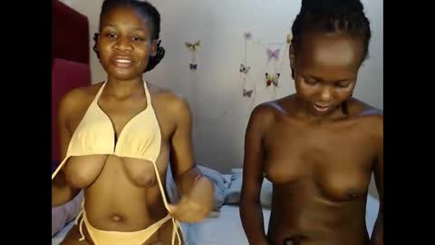 slimmy_kitties online show from November 2025 03:12:01 AM