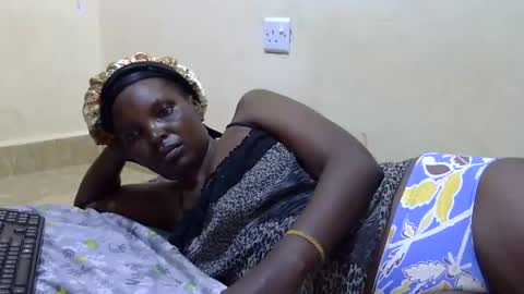 Snapshot of slimmygal chatting on February 2025 02:25:02 AM slimmygal online show from February 2025 02:25:02 AM