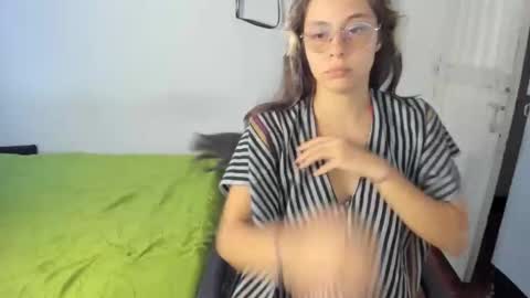 Snapshot of slone03 chatting on April 2026 10:54:02 PM slone03 online show from April 2026 10:54:02 PM