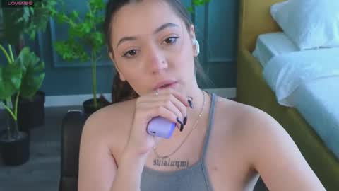 Emilia online show from March 2026 12:05:01 PM