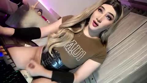 Snapshot of slut_bigcock chatting on July 2026 10:29:01 AM Nathalie online show from July 2026 10:29:01 AM