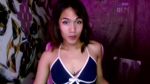 Snapshot of slutqueen_raz chatting on May 2026 05:41:02 PM Raz online show from May 2026 05:41:02 PM