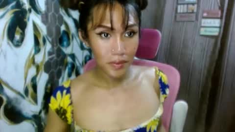 Snapshot of slutqueen_raz chatting on May 2026 09:09:02 PM Raz online show from May 2026 09:09:02 PM
