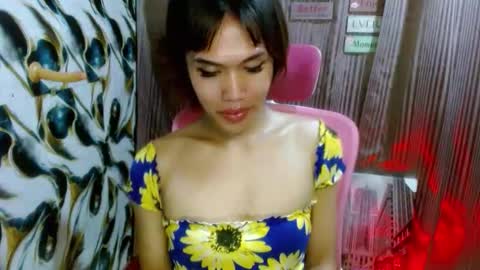 Snapshot of slutqueen_raz chatting on May 2026 09:13:01 PM Raz online show from May 2026 09:13:01 PM