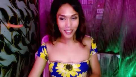 Snapshot of slutqueen_raz chatting on June 2026 11:56:02 AM Raz online show from June 2026 11:56:02 AM