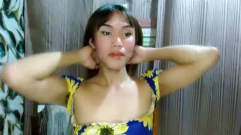Snapshot of slutqueen_raz chatting on June 2026 11:45:01 AM Raz online show from June 2026 11:45:01 AM