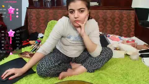 Snapshot of slutty_milf_bitch chatting on October 2025 11:38:01 AM Ana    online show from October 2025 11:38:01 AM