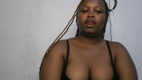 slutty_shan online show from October 2025 05:14:01 PM