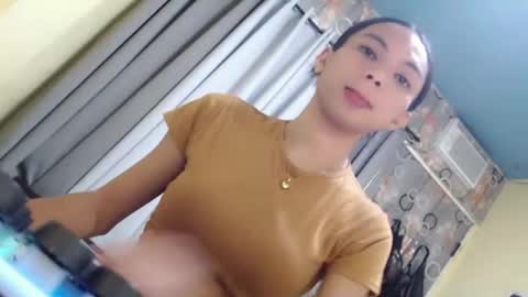 CHIE CHIE online show from April 2026 10:01:02 AM