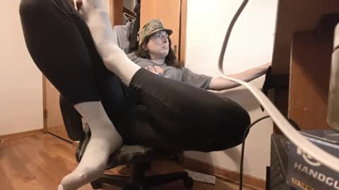 sluttywolfboi online show from April 2026 01:14:02 AM