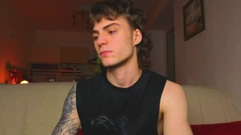 Snapshot of sly_gus chatting on June 2026 08:55:02 PM Gus online show from June 2026 08:55:02 PM