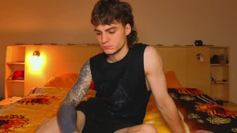 Snapshot of sly_gus chatting on June 2026 08:25:02 PM Gus online show from June 2026 08:25:02 PM