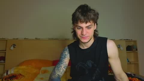 Snapshot of sly_gus chatting on June 2026 04:12:01 PM Gus online show from June 2026 04:12:01 PM