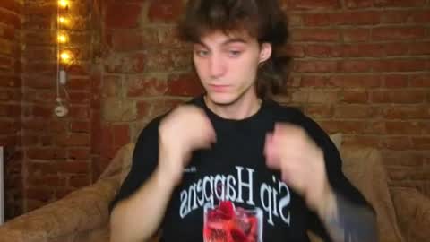 Gus online show from August 2026 07:02:02 PM