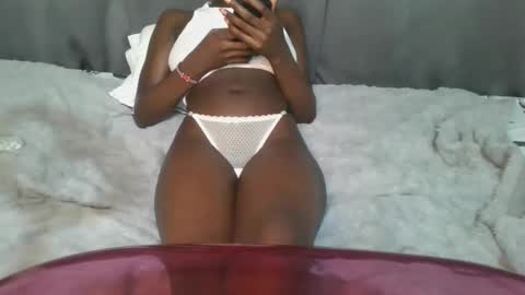 Snapshot of sly_rose chatting on April 2026 09:19:01 PM sly_rose online show from April 2026 09:19:01 PM