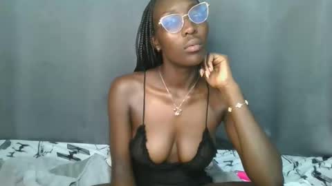 Snapshot of sly_rose chatting on April 2026 09:39:01 PM sly_rose online show from April 2026 09:39:01 PM