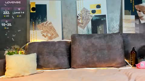 Milena online show from November 2025 09:14:01 PM