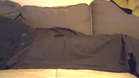 smallandshy1980 online show from January 2026 07:15:02 PM