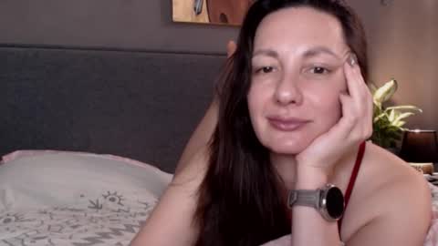 Anna no bbbbybybbabebyy just Anna. And dont call me mom please. online show from October 2025 02:18:02 PM