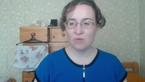 smart_rose online show from April 2026 12:43:01 PM