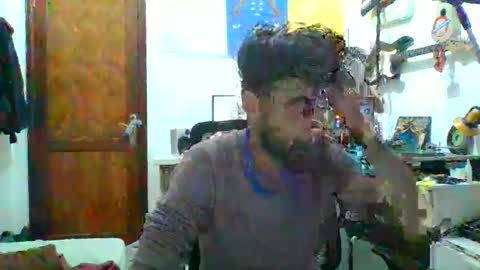 willy online show from November 2025 12:54:02 AM