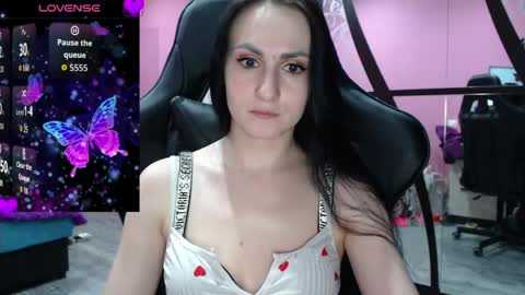 Snapshot of smile_cute_fox chatting on April 2026 12:43:02 PM smile_cute_fox online show from April 2026 12:43:02 PM