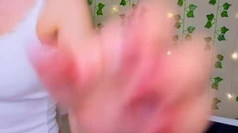 Snapshot of smile_forever_ chatting on August 2026 09:17:02 PM Bella online show from August 2026 09:17:02 PM