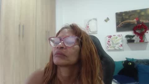 Smileth online show from April 2026 06:10:01 PM