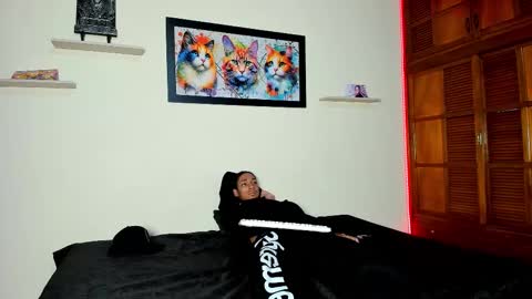 smitt jr online show from January 2026 02:43:02 PM