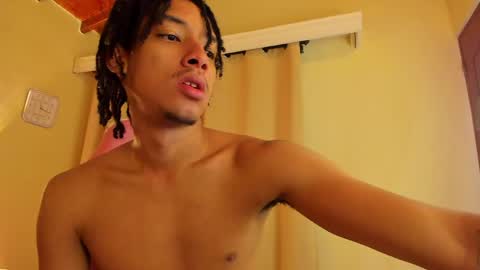 smitt jr online show from April 2026 03:46:01 AM