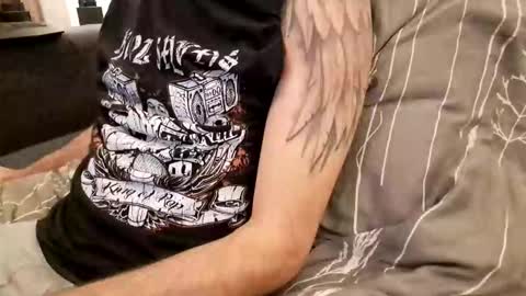 Snapshot of smokeandwatching chatting on September 2025 04:06:01 AM Smokeandwatching online show from September 2025 04:06:01 AM