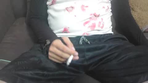 Snapshot of smoker2929 chatting on March 2026 05:44:02 AM smoker2929 online show from March 2026 05:44:02 AM