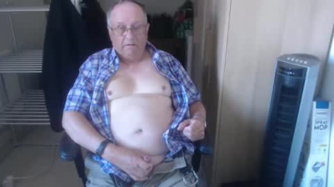 Snapshot of smoothmutton chatting on May 2026 01:50:02 PM smoothmutton online show from May 2026 01:50:02 PM