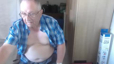 Snapshot of smoothmutton chatting on May 2026 02:34:02 PM smoothmutton online show from May 2026 02:34:02 PM