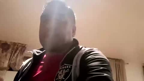 smoothstrik3r online show from October 2025 01:09:01 PM