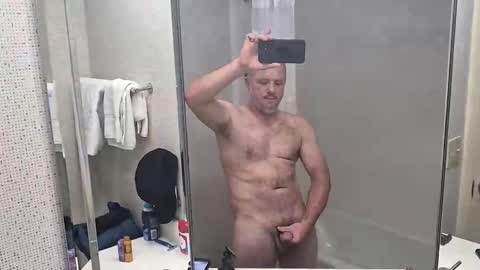 sneakypeteyo1 online show from April 2026 12:31:01 AM