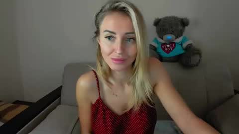 Sneja online show from February 2025 12:54:01 PM