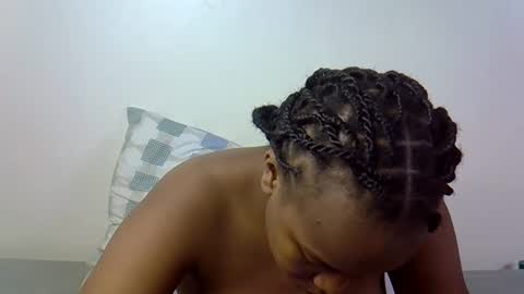 snow eyes online show from February 2025 10:18:02 AM