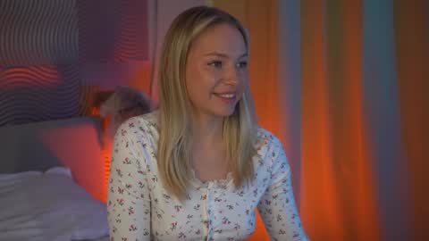 Candice Snow online show from December 2024 10:17:02 AM