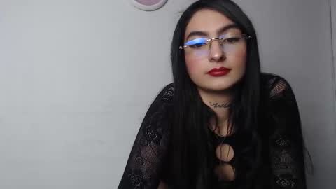 snow_sweet online show from April 2026 08:36:02 AM