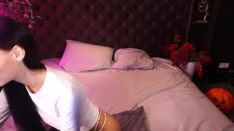 snow_whiteeex online show from November 2025 06:34:01 AM