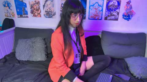 Snapshot of snowblack_ chatting on June 2026 04:55:01 PM Snow and Bubble online show from June 2026 04:55:01 PM