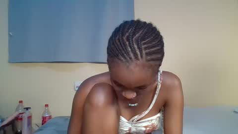 Snowie eyes online show from January 2026 09:24:01 PM