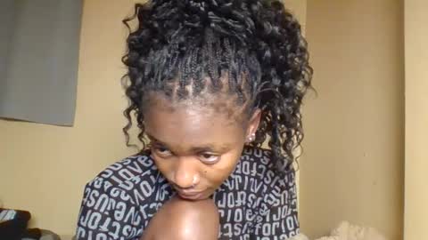 Snowie eyes online show from March 2026 09:39:02 PM